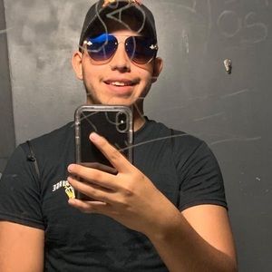 Meet your Posher, Bryan